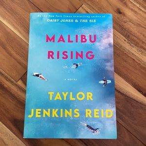 Malibu Rising by Taylor Jenkins Reid